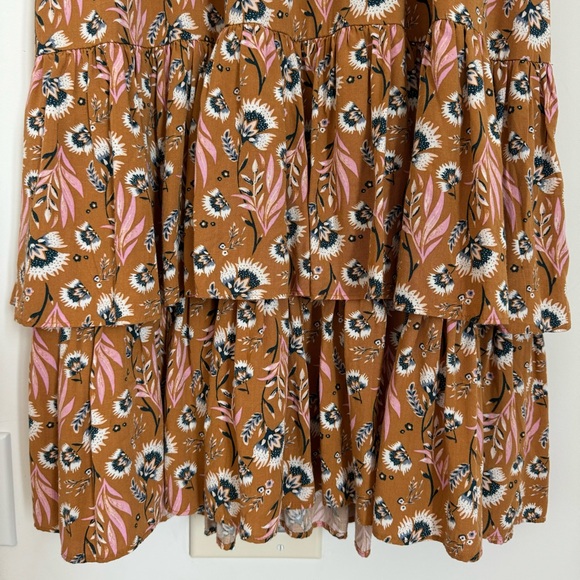 Universal Thread Balloon Long Sleeve Ruffle Collar Dress in Yellow Floral - Picture 4 of 14